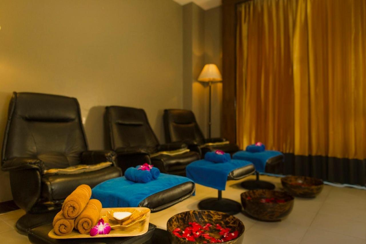 Tinidee Hotel Ranong Buitenkant foto