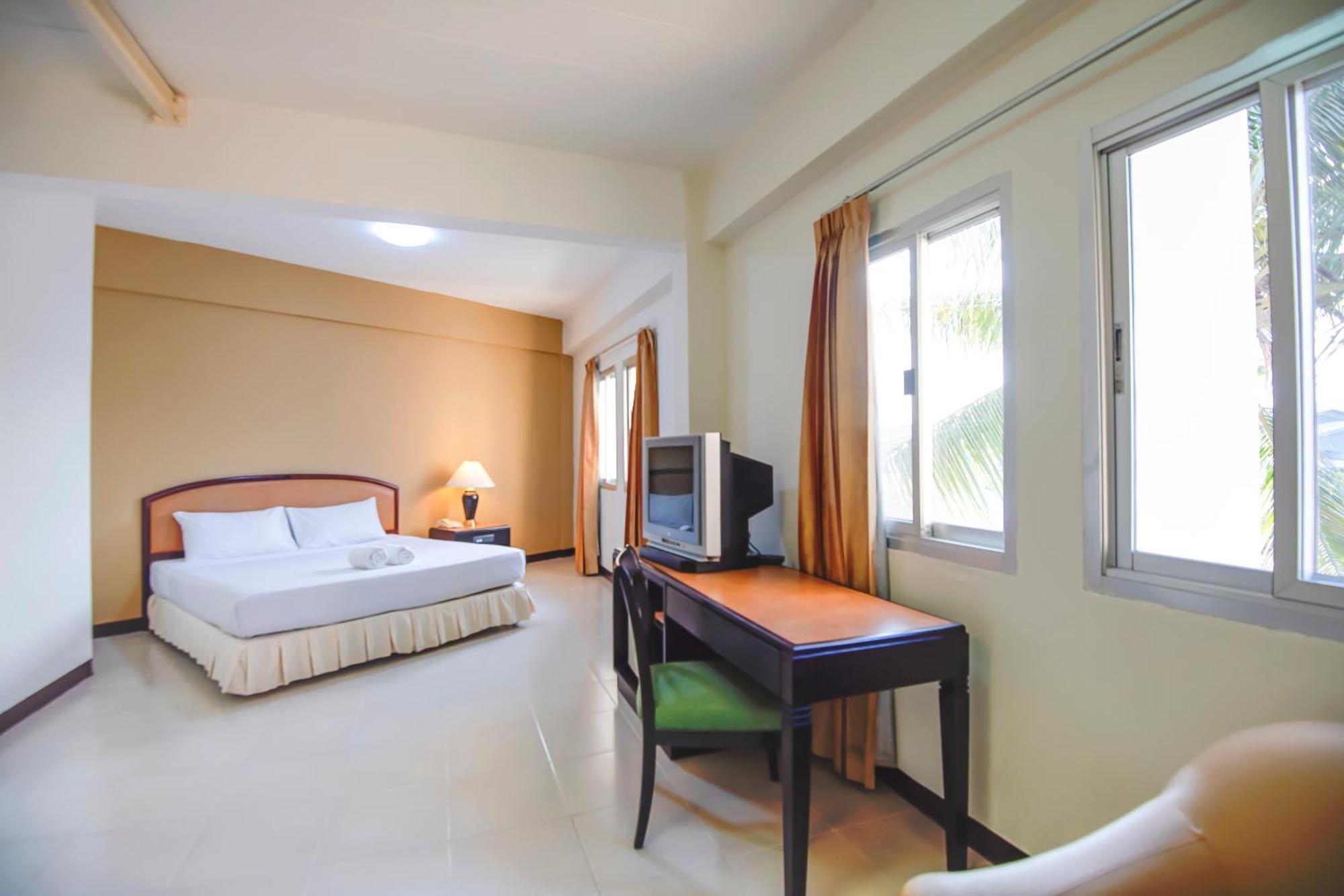 Tinidee Hotel Ranong Buitenkant foto